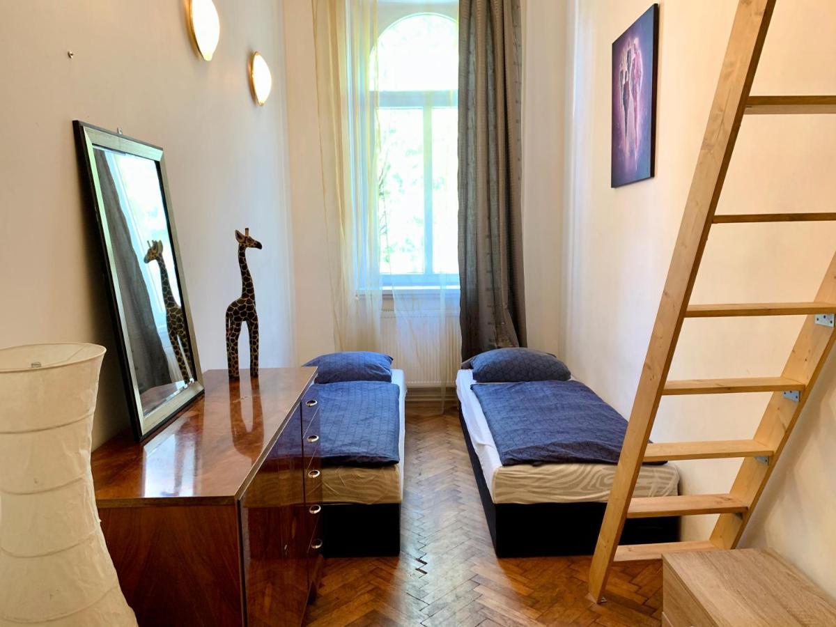 Raisa Apartments Lerchenfelder Guertel 30 Vienna Luaran gambar