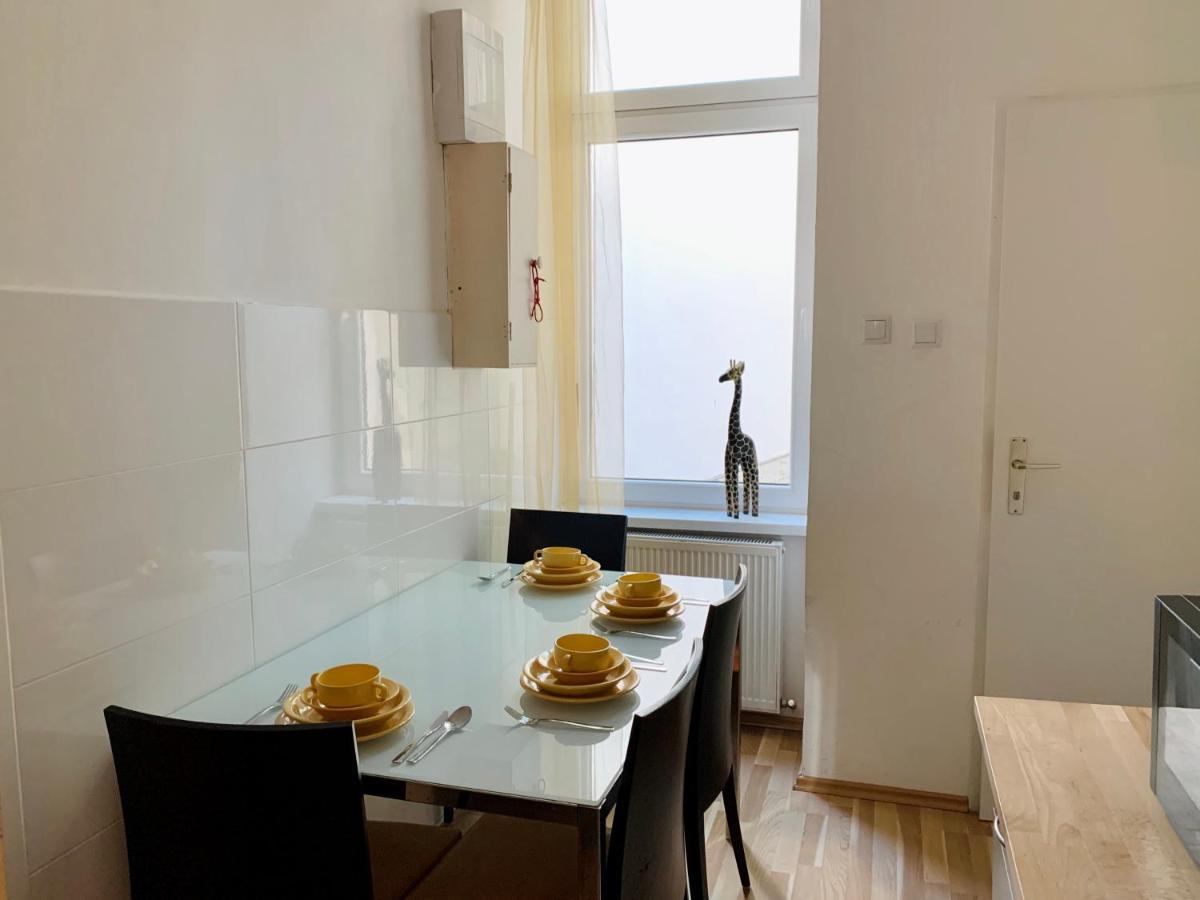 Raisa Apartments Lerchenfelder Guertel 30 Vienna Luaran gambar